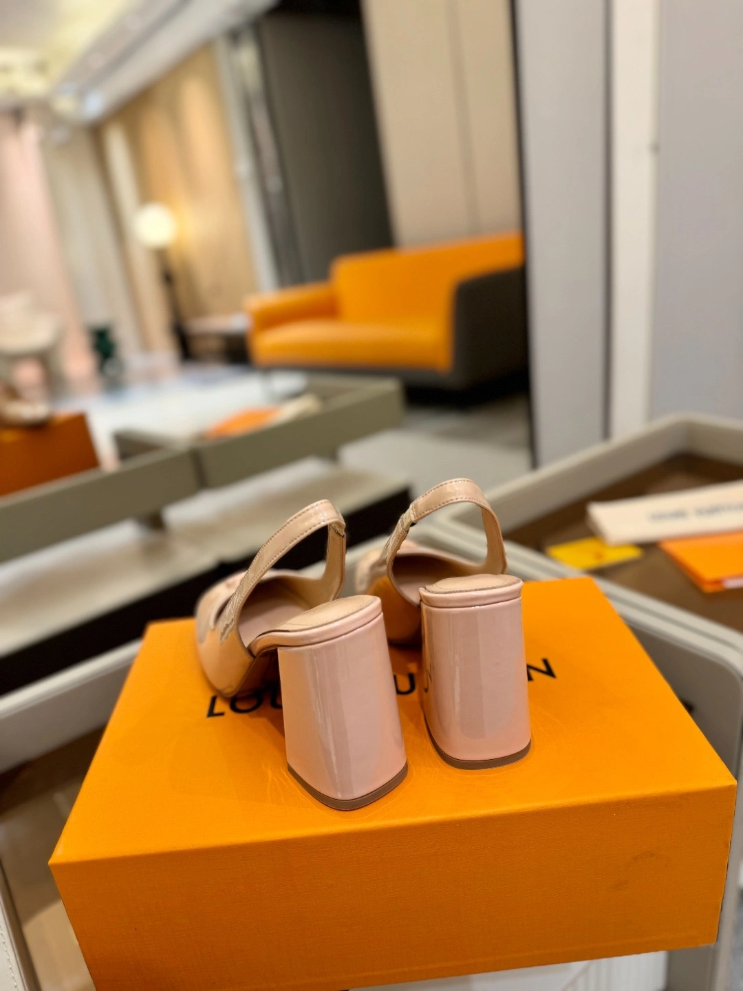 COCO-- 8V 1AGUJP Calfskin goatskin Heel height：8.5CM item:E-X158D4123